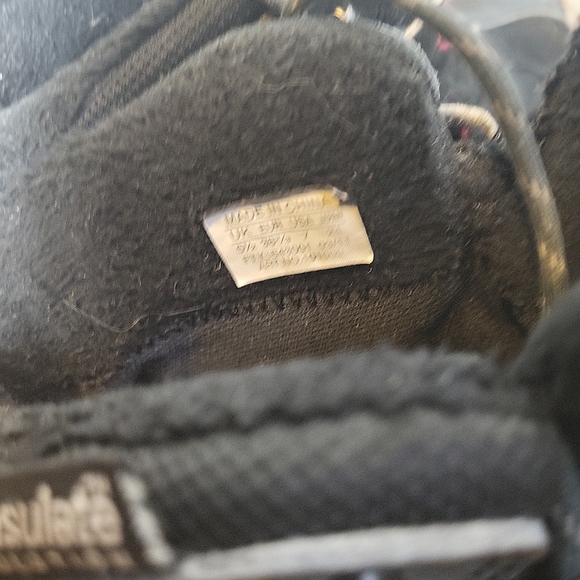 Salomon Black Avo W+ Thinsulate™ Waterproof Winter Boots Wms Sz 7 Lace Up - Picture 3 of 7